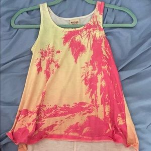 beach tank top
